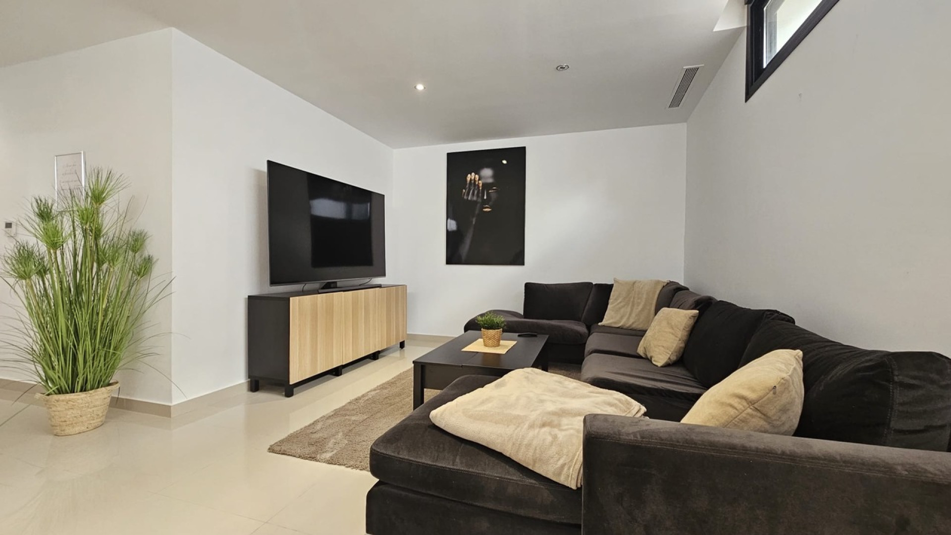 Resale - Detached Villa - Villamartin