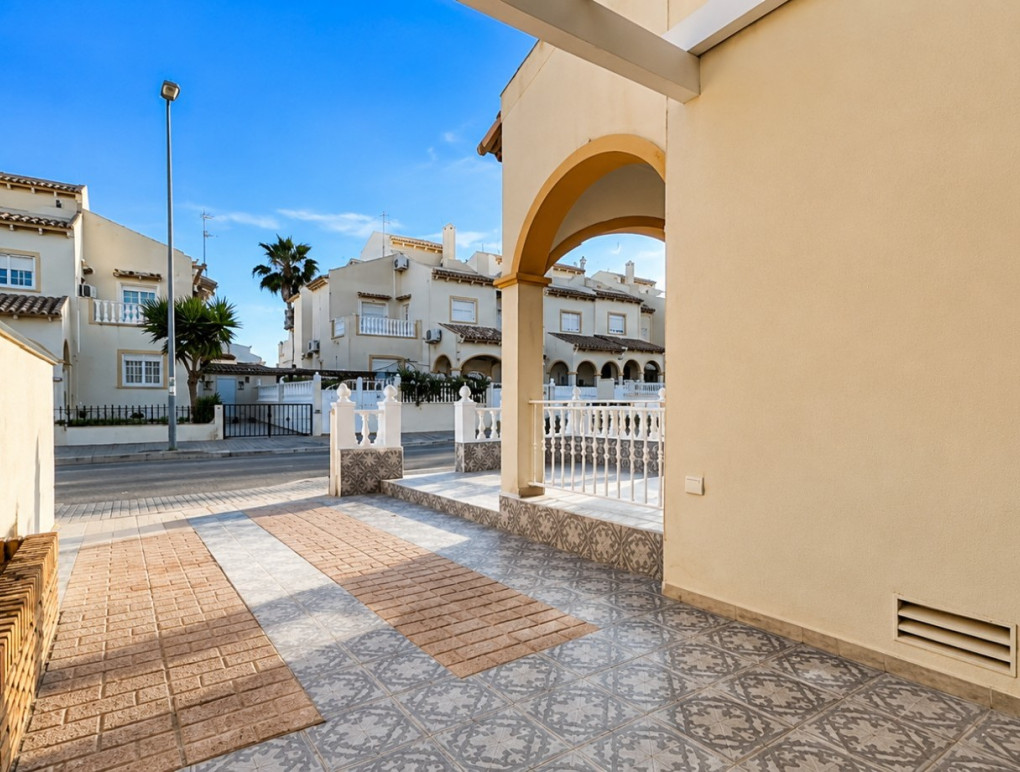 Resale - Doppelhaushälfte - Orihuela Costa - Los Almendros