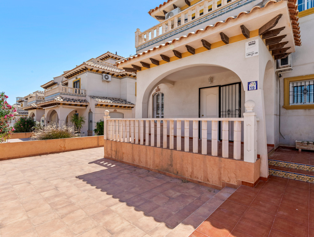 Resale - Двухквартирный дом - Orihuela Costa - Lomas de Cabo Roig