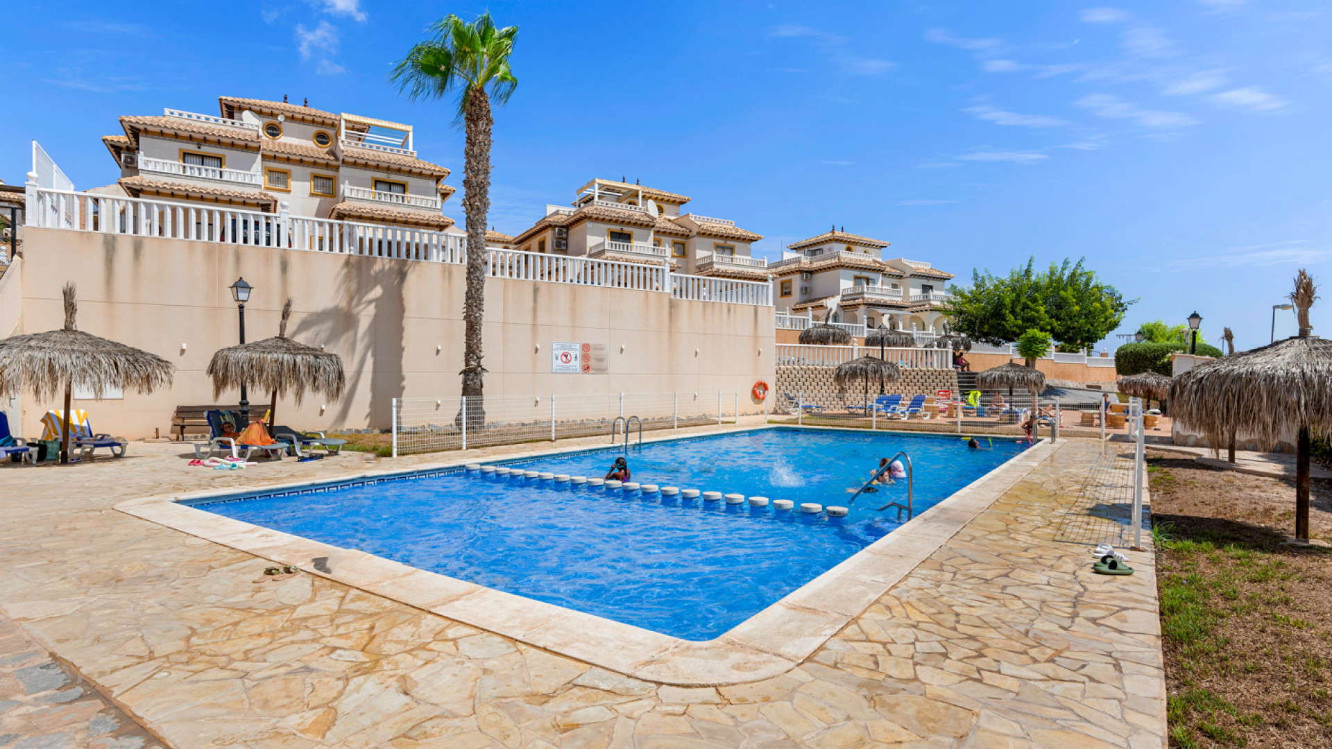 Resale - Двухквартирный дом - Orihuela Costa - Lomas de Cabo Roig