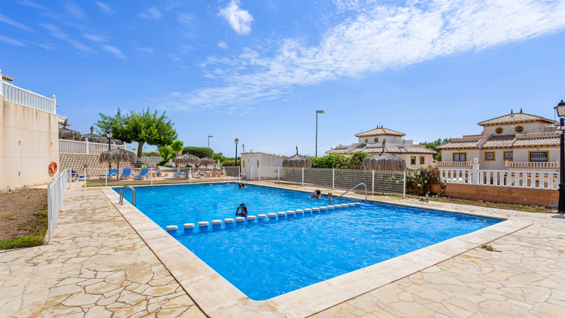 Resale - Двухквартирный дом - Orihuela Costa - Lomas de Cabo Roig