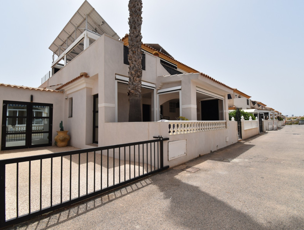 Resale - Двухквартирный дом - Orihuela Costa - Playa Flamenca