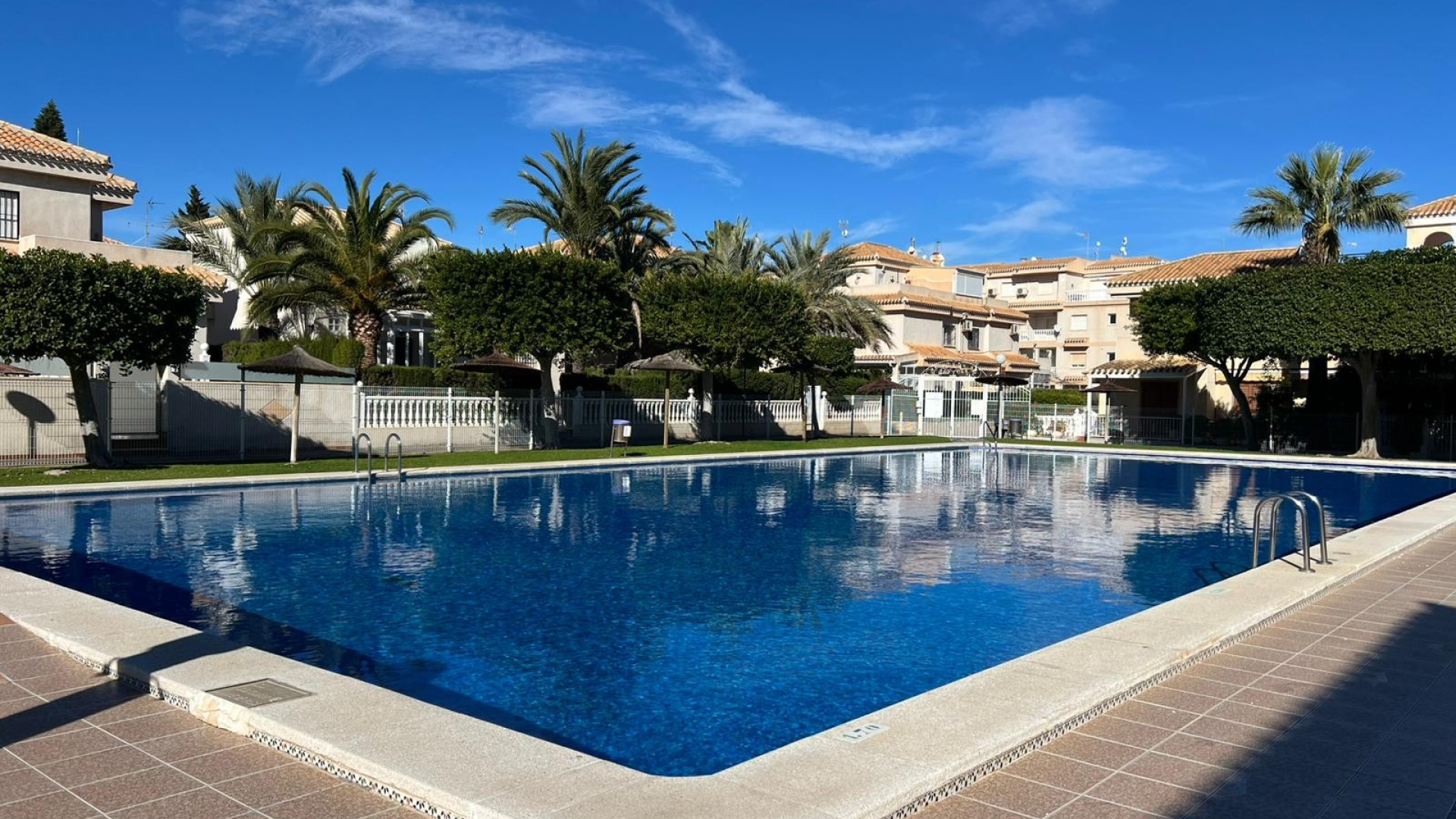 Resale - Двухквартирный дом - Orihuela Costa - Playa Flamenca