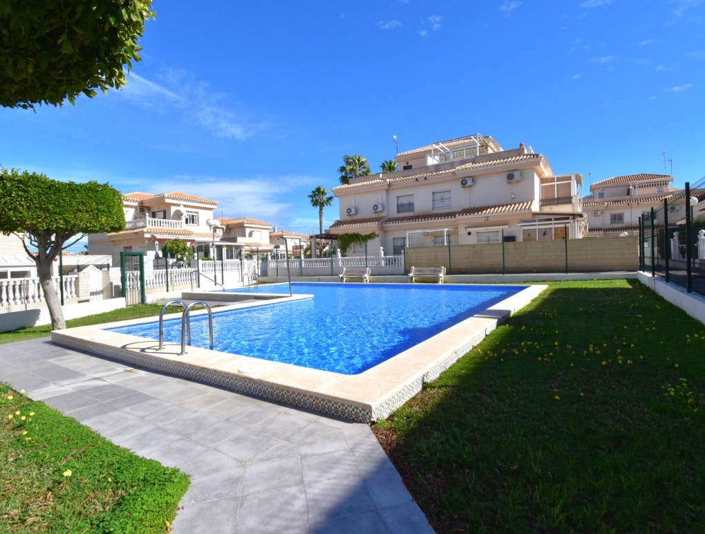 Resale - Двухквартирный дом - Orihuela Costa - Playa Flamenca