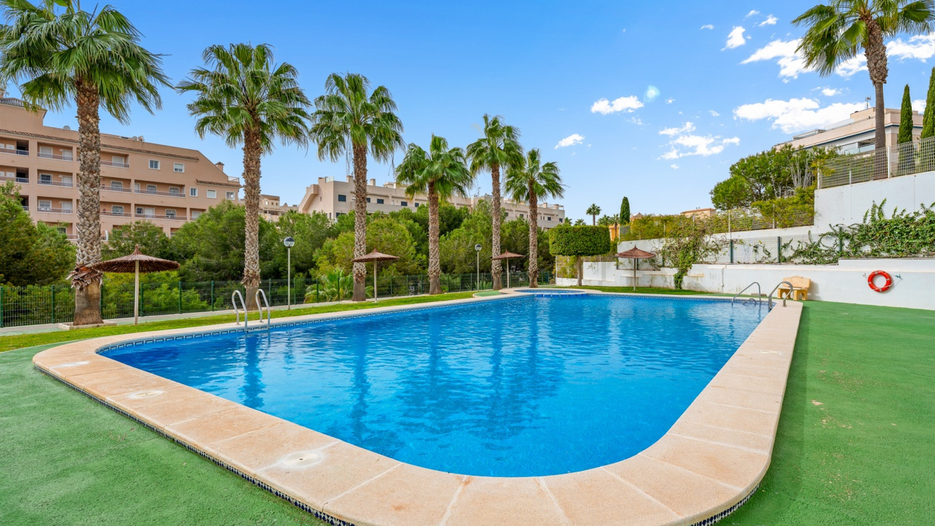 Resale - Двухквартирный дом - Orihuela Costa - Villamartin