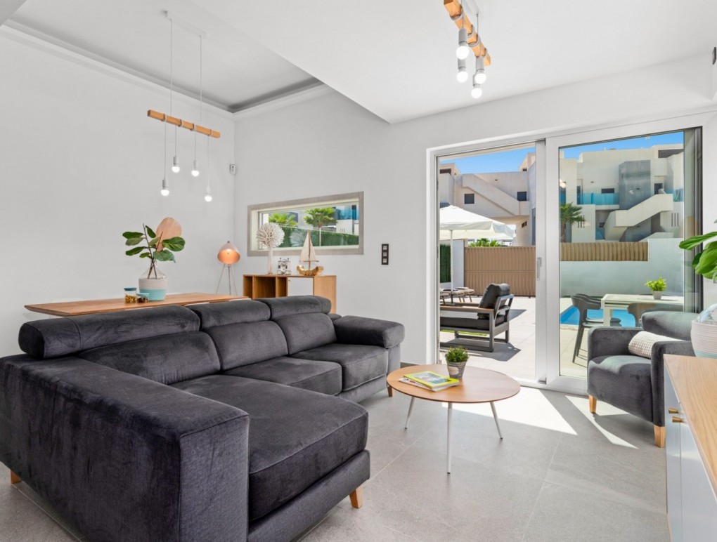 Resale - Freistehende Villa - Guardamar del Segura - El Raso