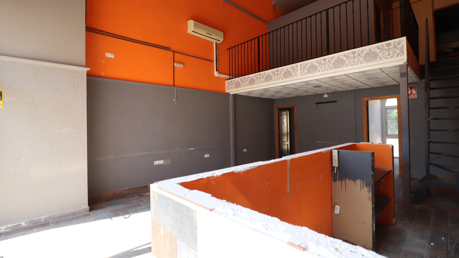 Resale - Gewerbe (Eigentum) - Algorfa - La Finca Golf Resort