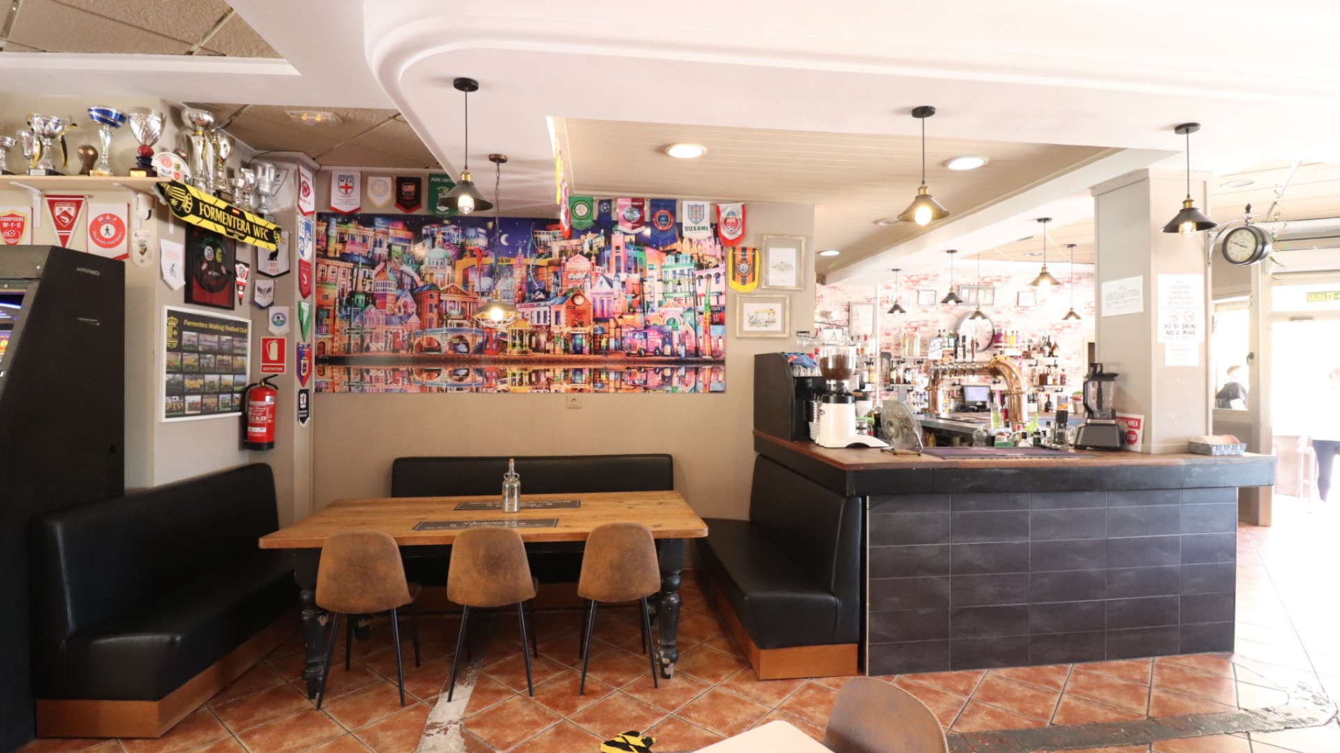 Resale - Gewerbe (Mietobjekt) - Formentera del Segura - Formentera - Village