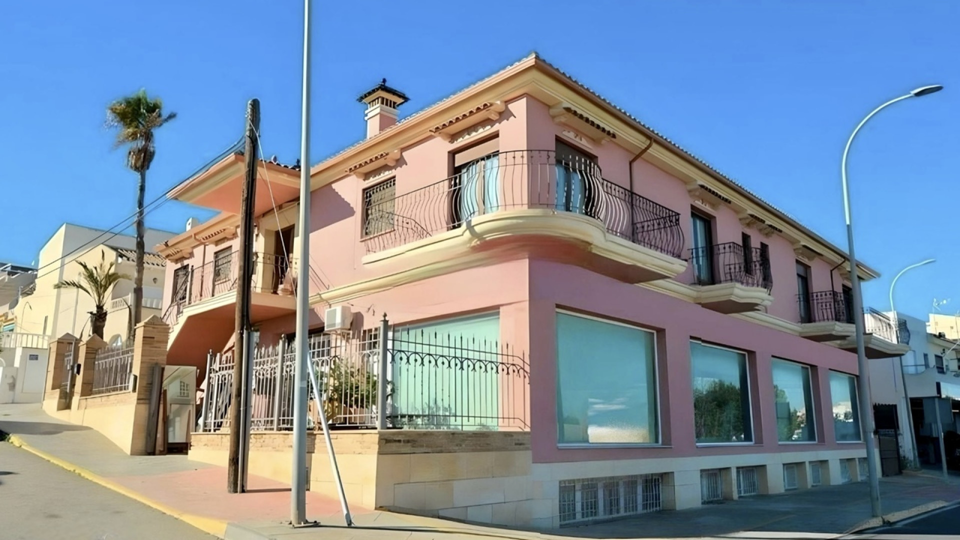 Resale - House - San Miguel de Salinas