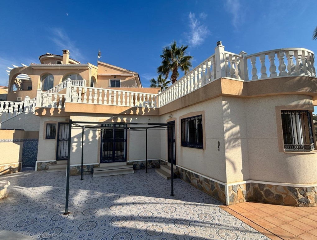 Resale - Отдельно стоящая вилла - Ciudad Quesada - La Marquesa Golf