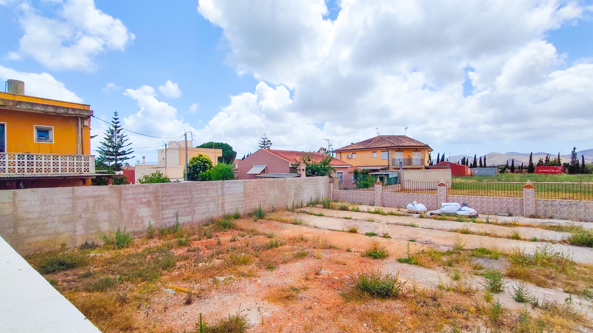 Resale - Plot / Land - Los Urrutias