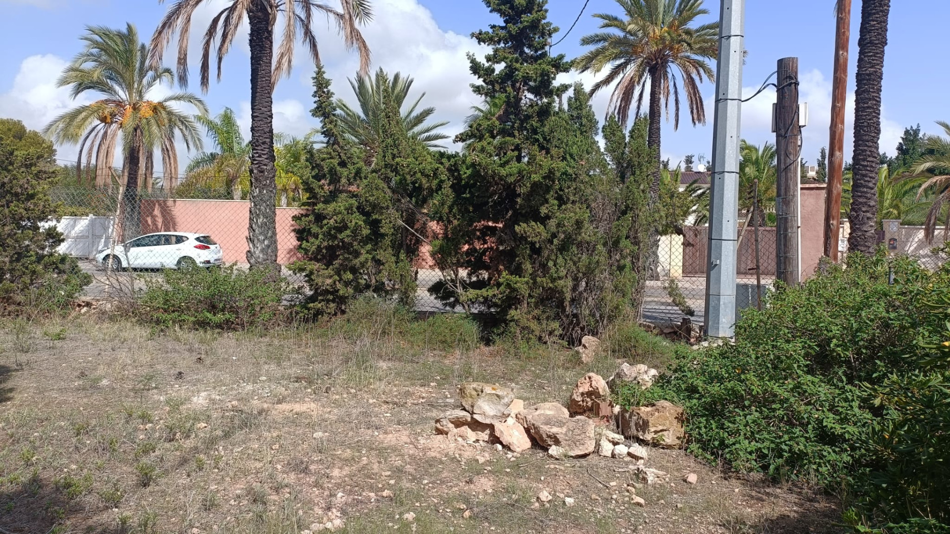 Resale - Plot of Land - Cabo Roig