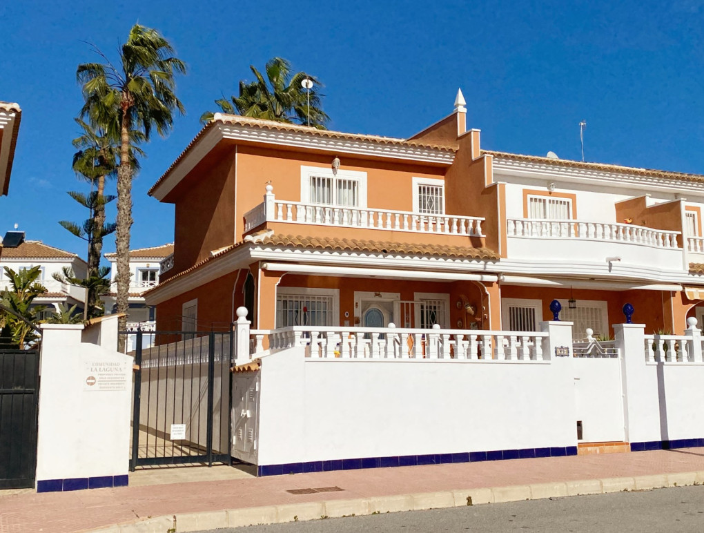 Resale - Semi-detached house - Ciudad Quesada - Doña Pepa