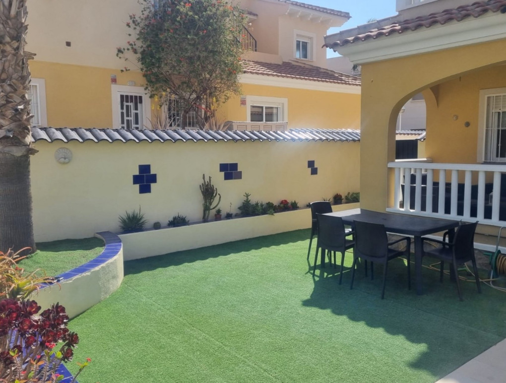 Resale - Semi-detached house - Ciudad Quesada