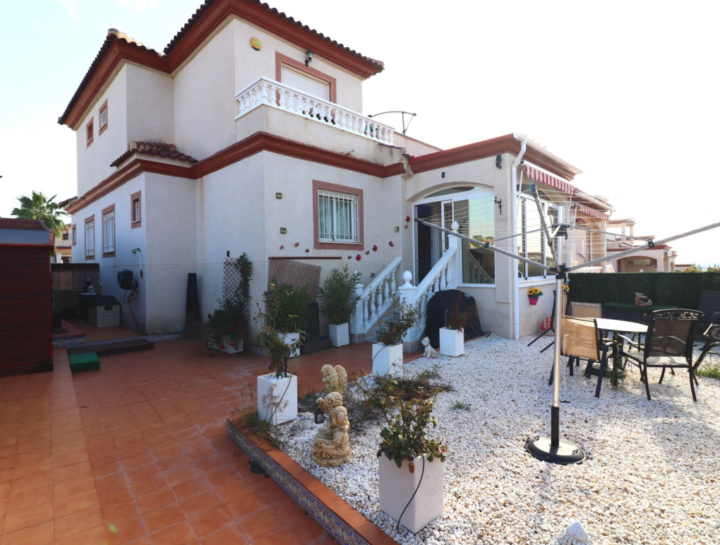 Resale - Semi-detached house - La Marina - La Marina - Urbanization