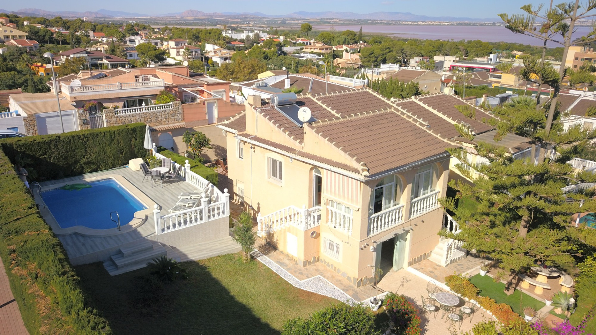 Resale - Semi-detached house - Orihuela Costa - Los Balcones