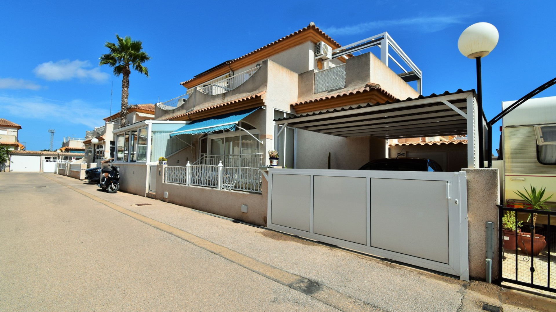 Resale - Semi-detached house - Orihuela Costa - Playa Flamenca