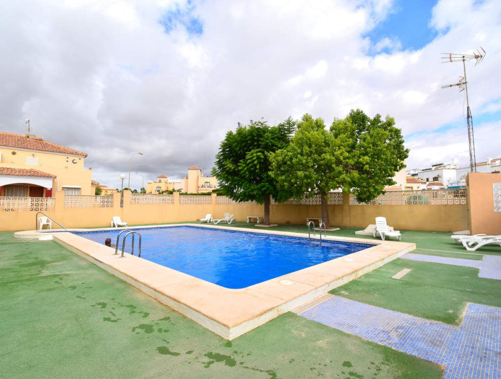 Resale - Semi-detached house - Orihuela Costa - Playa Flamenca