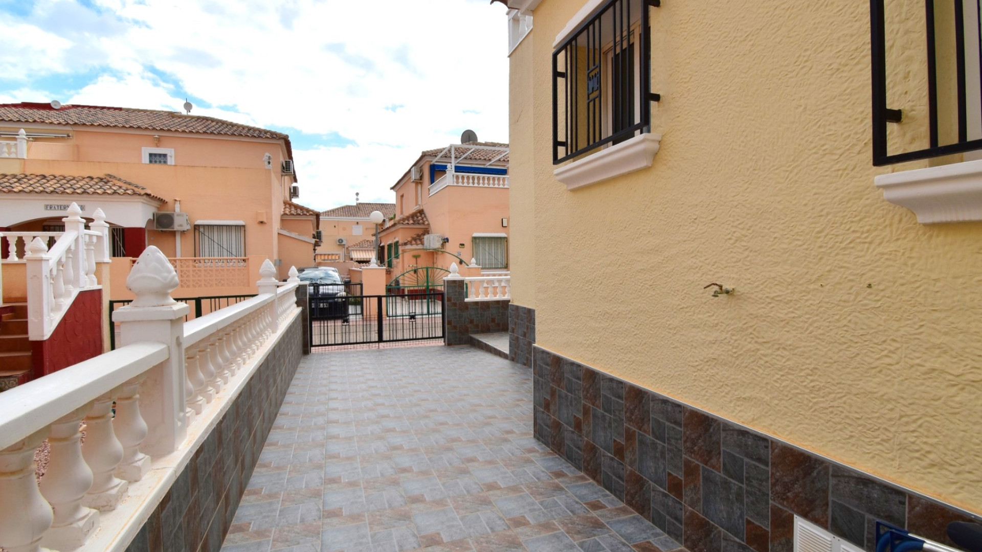 Resale - Semi-detached house - Orihuela Costa - Playa Flamenca