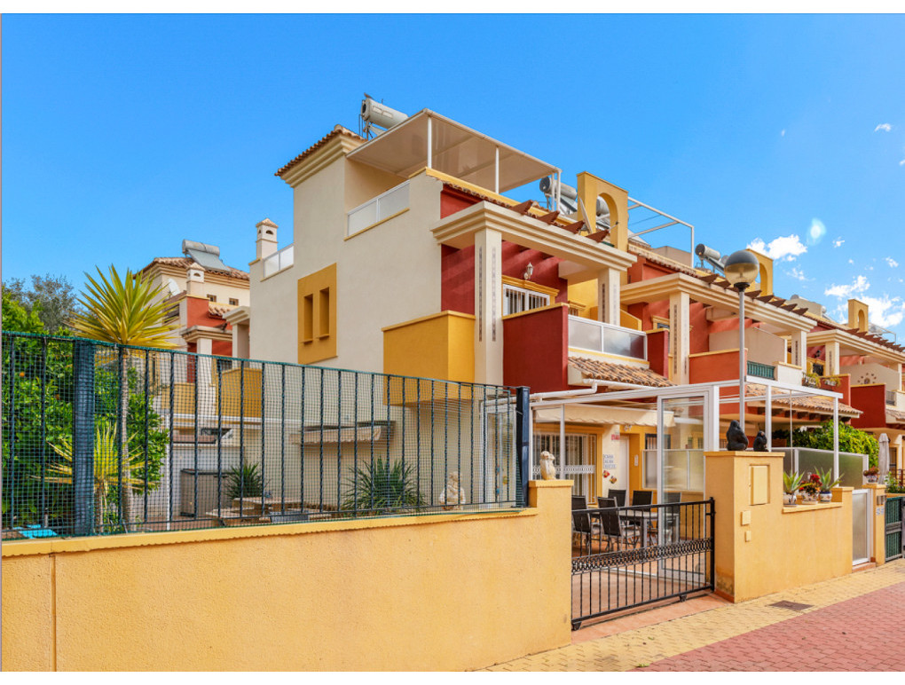 Resale - Semi-detached house - Orihuela Costa - Villamartin