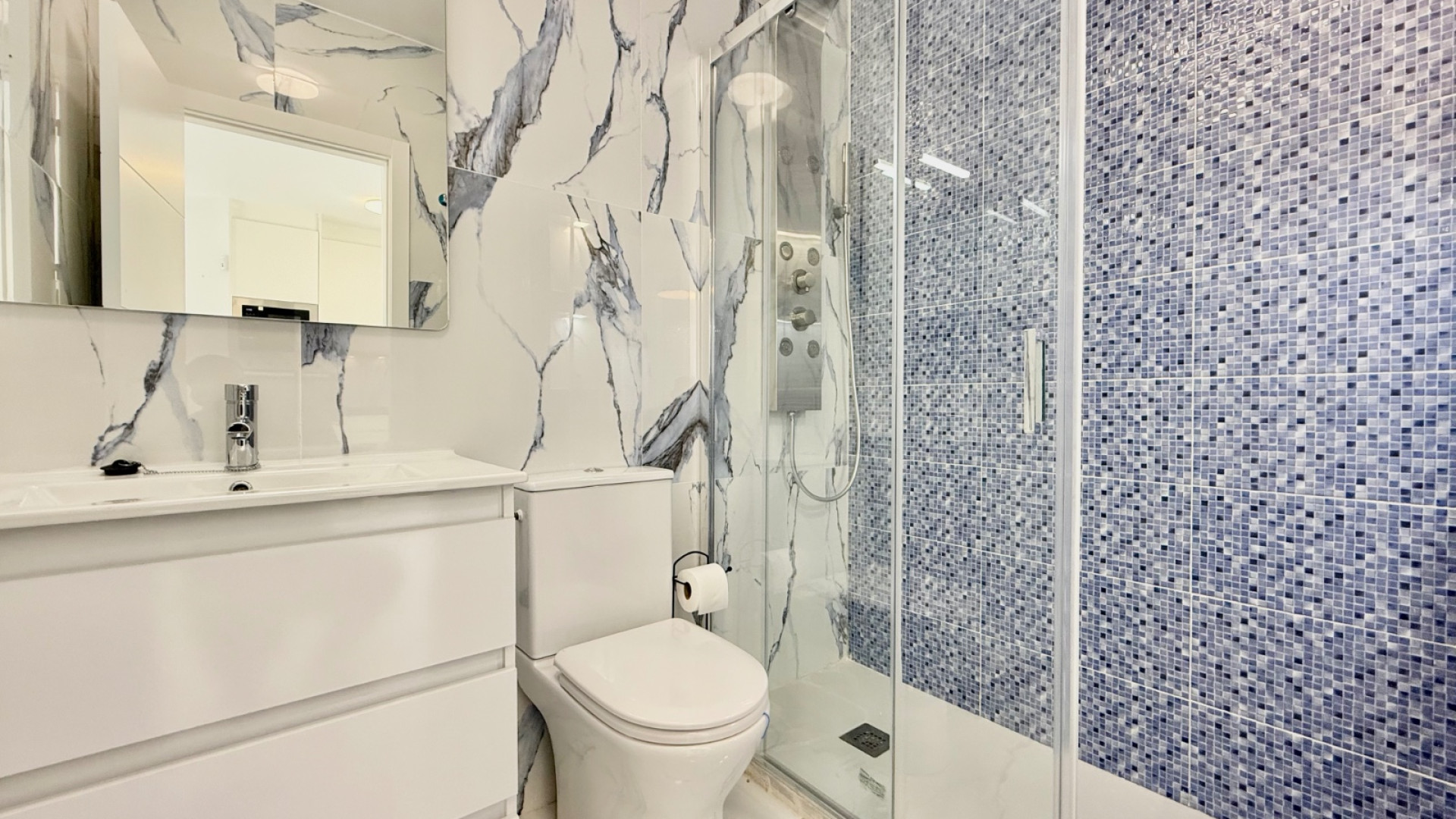 Resale - Semi-detached house - Torrevieja - El Chaparral