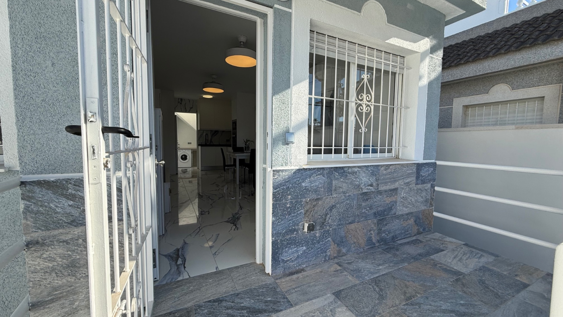 Resale - Semi-detached house - Torrevieja - El Chaparral