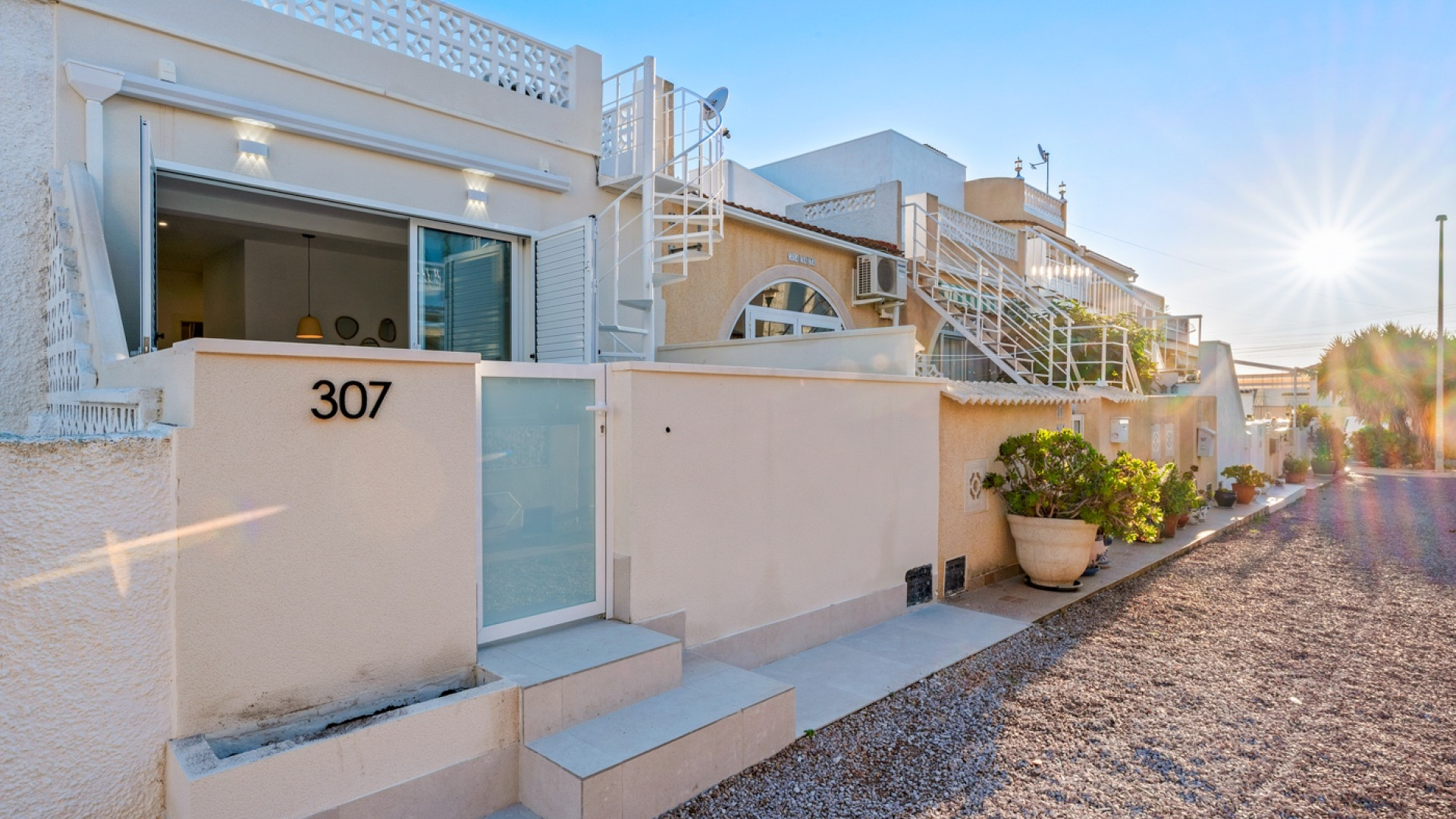 Resale - Semi-detached house - Torrevieja - El Chaparral