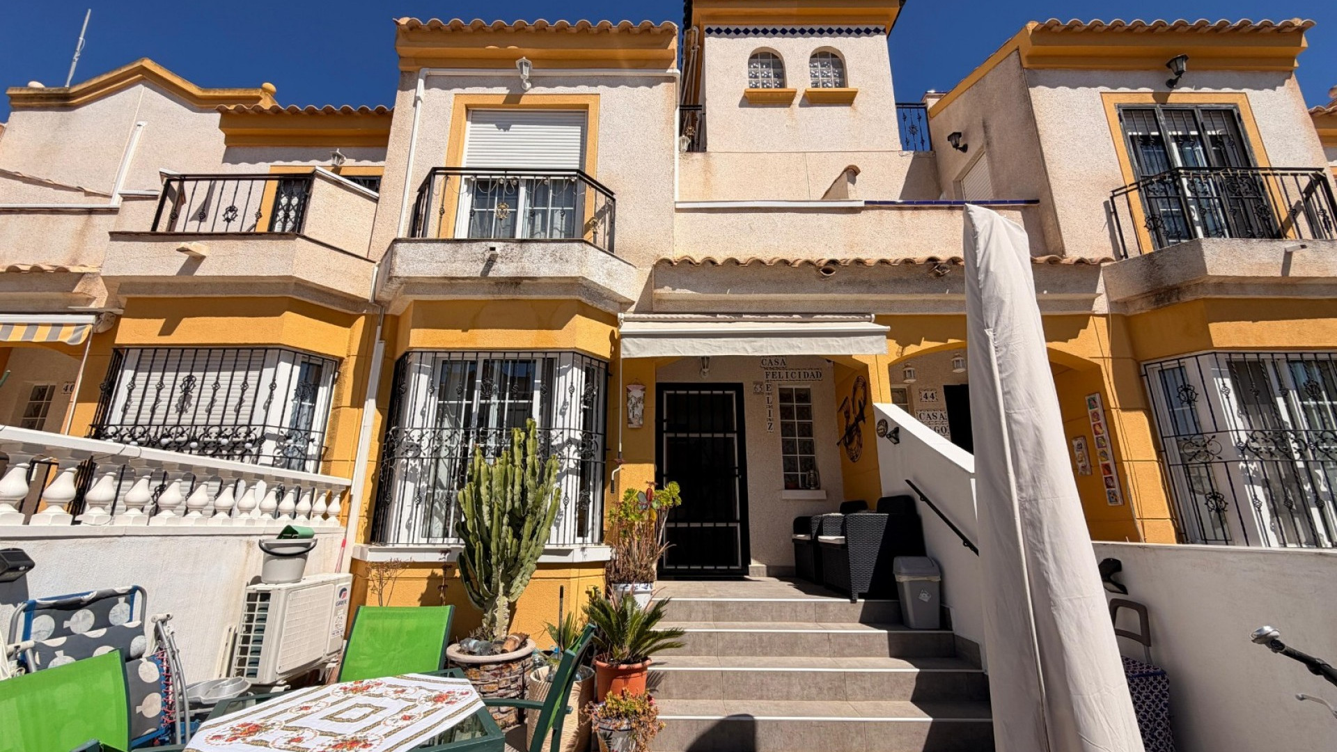 Resale - Stadthaus - El Raso
