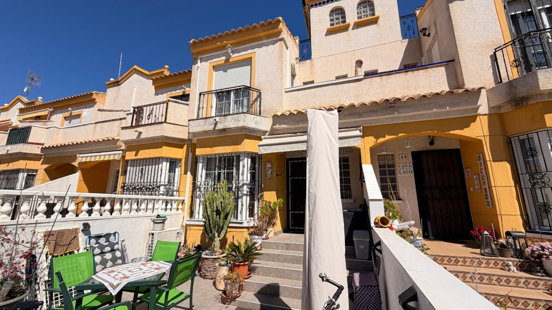 Resale - Stadthaus - El Raso