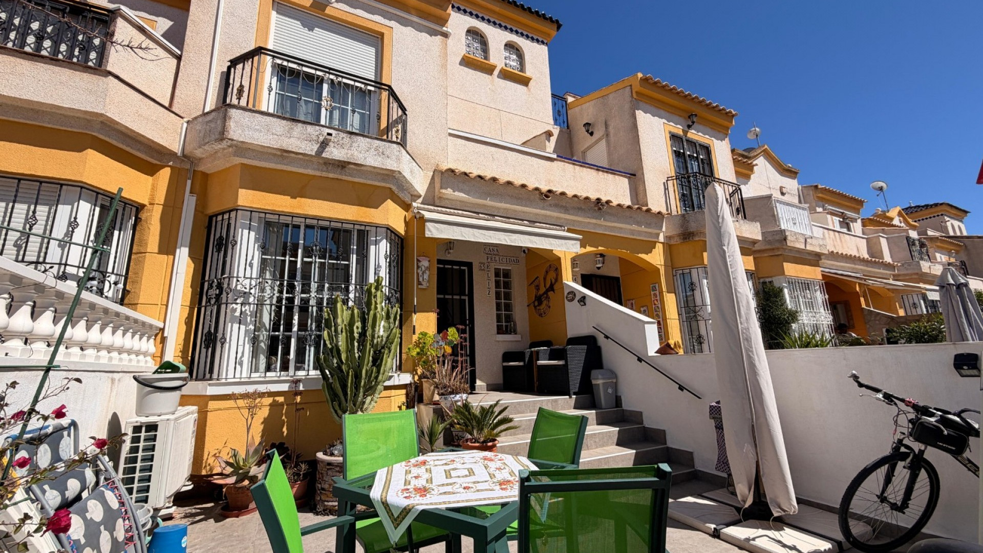 Resale - Stadthaus - El Raso