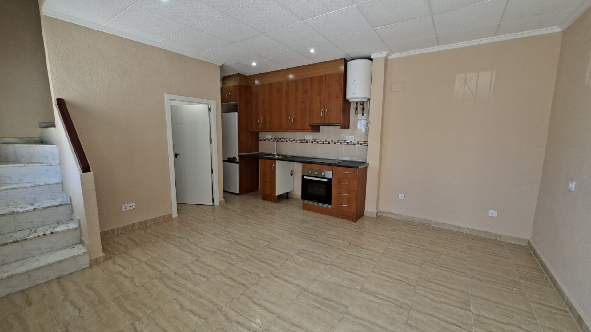 Resale - Stadthaus - La Marina - La Marina - Urbanization