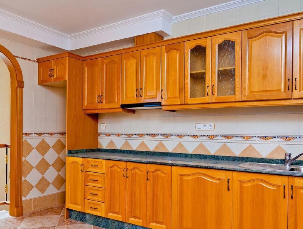 Resale - Stadthaus - Los Altos