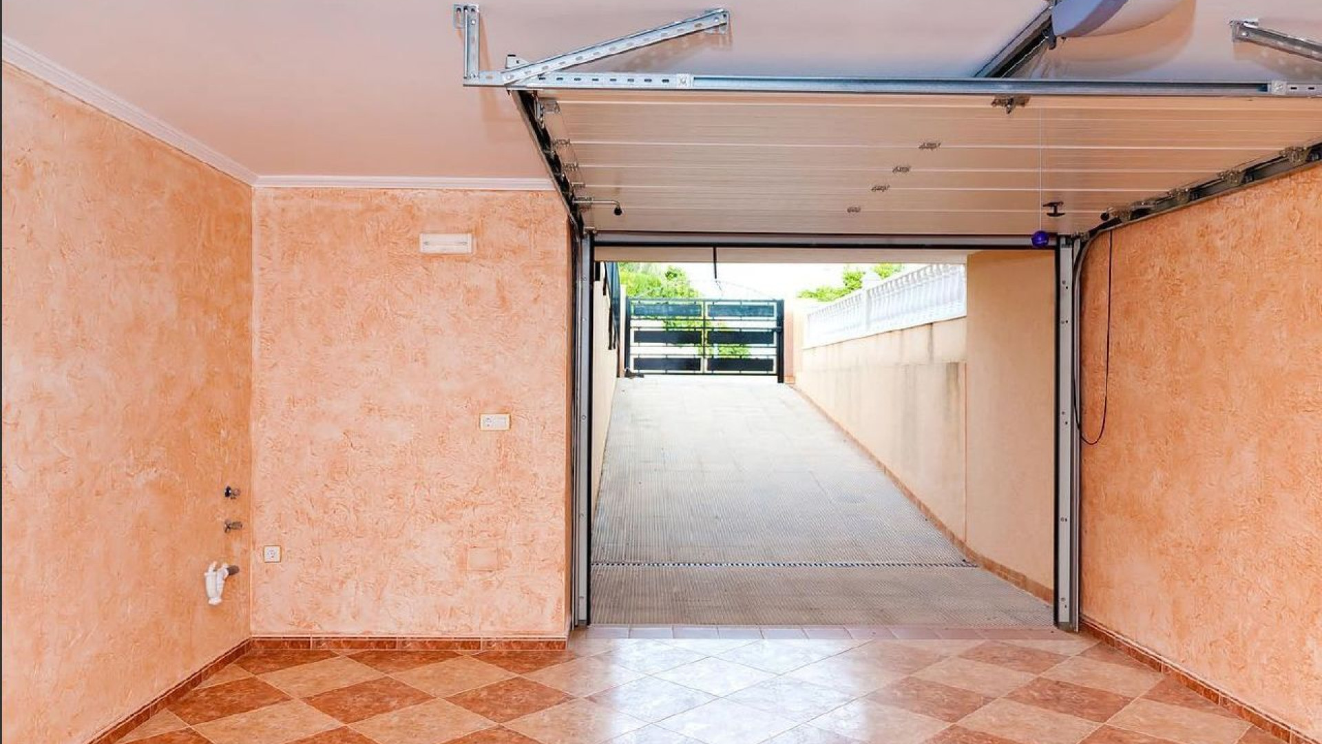 Resale - Stadthaus - Los Altos