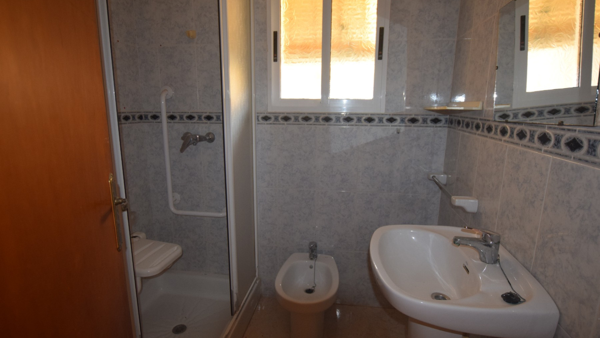 Resale - Stadthaus - Los Montesinos