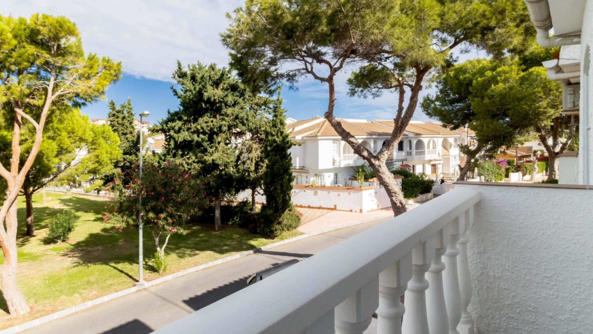 Resale - Stadthaus - Orihuela Costa - La Zenia