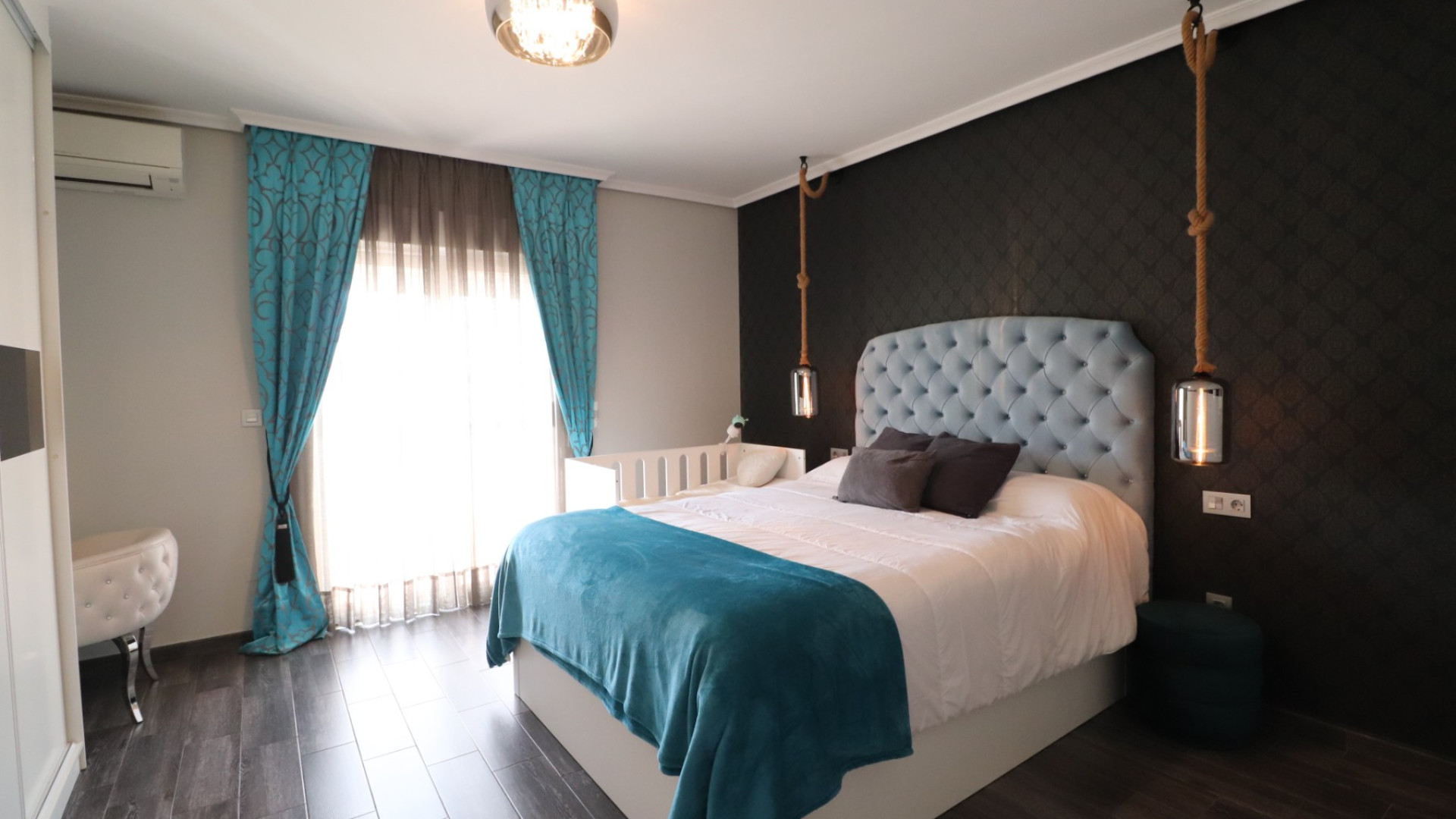 Resale - Stadthaus - Redovan - Redovan - Town