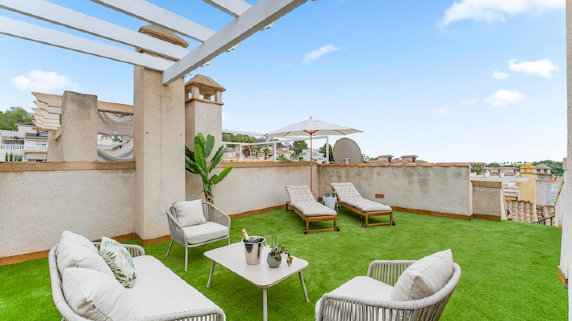 Resale - Stadthaus - Villamartin - Monte Golf