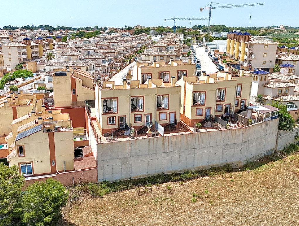 Resale - Таунхаус - Cabo Roig