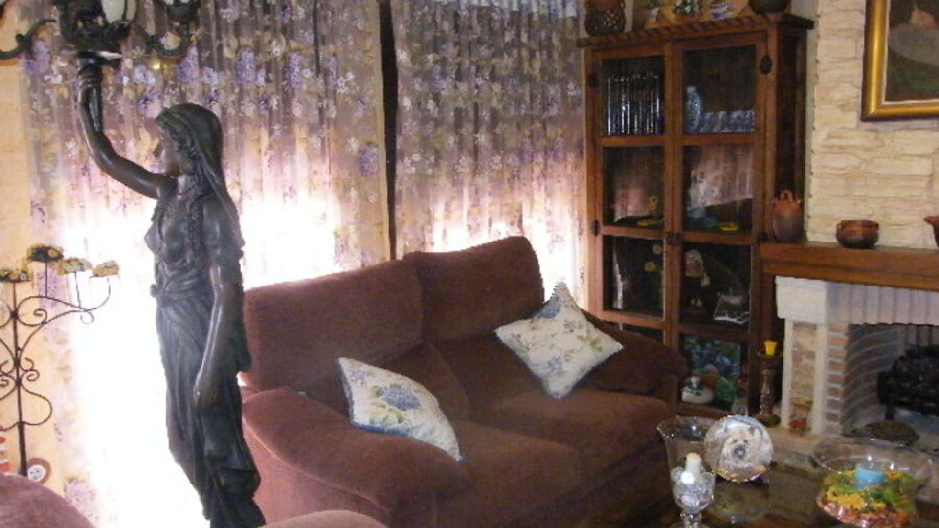 Resale - Таунхаус - Daya Nueva