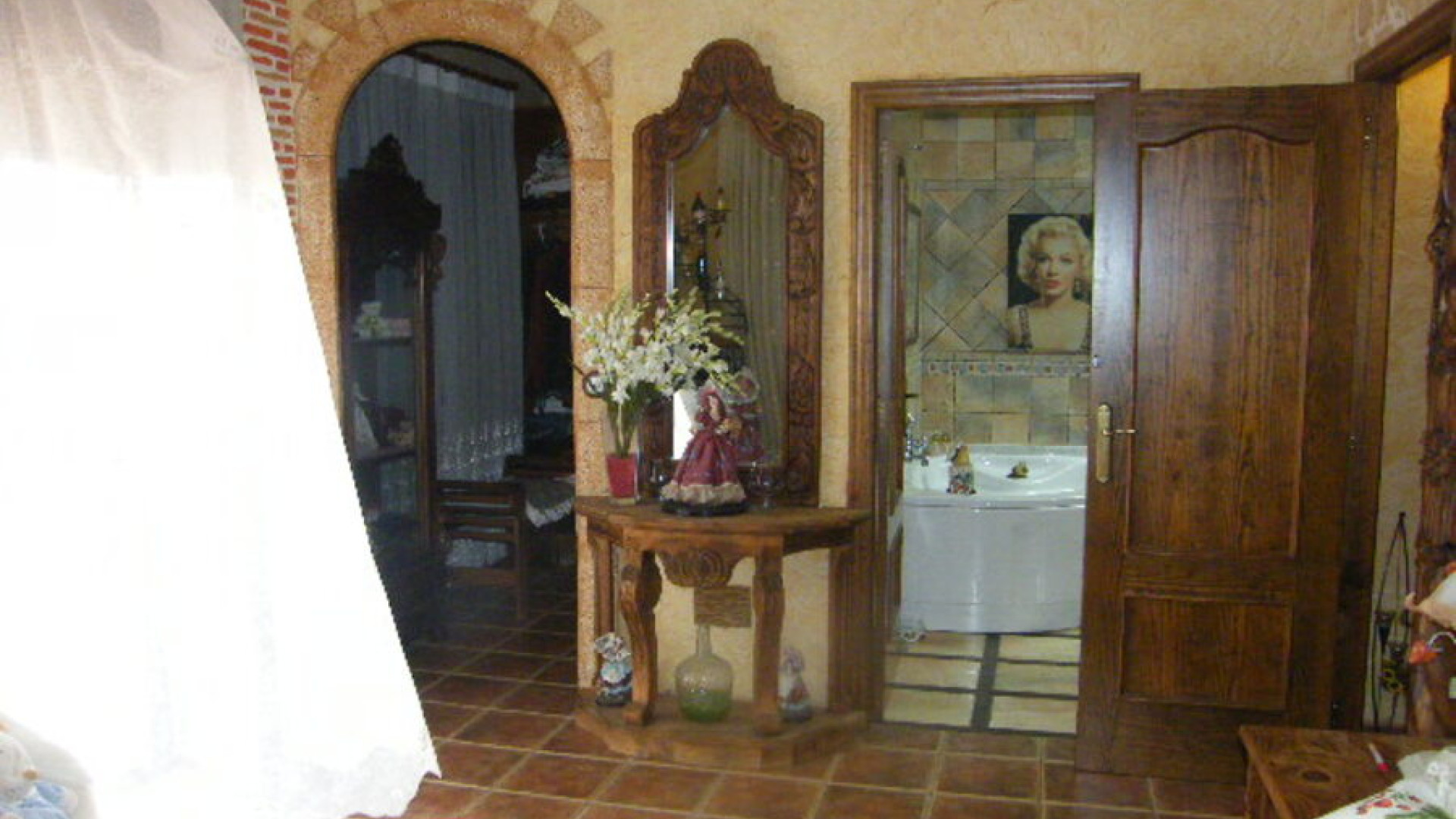 Resale - Таунхаус - Daya Nueva