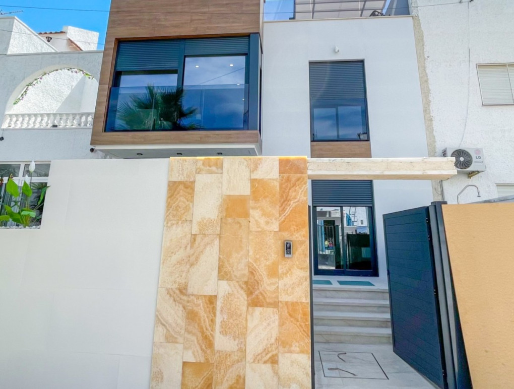 Resale - Таунхаус - Torrevieja - Nueva Torrevieja - Aguas Nuevas