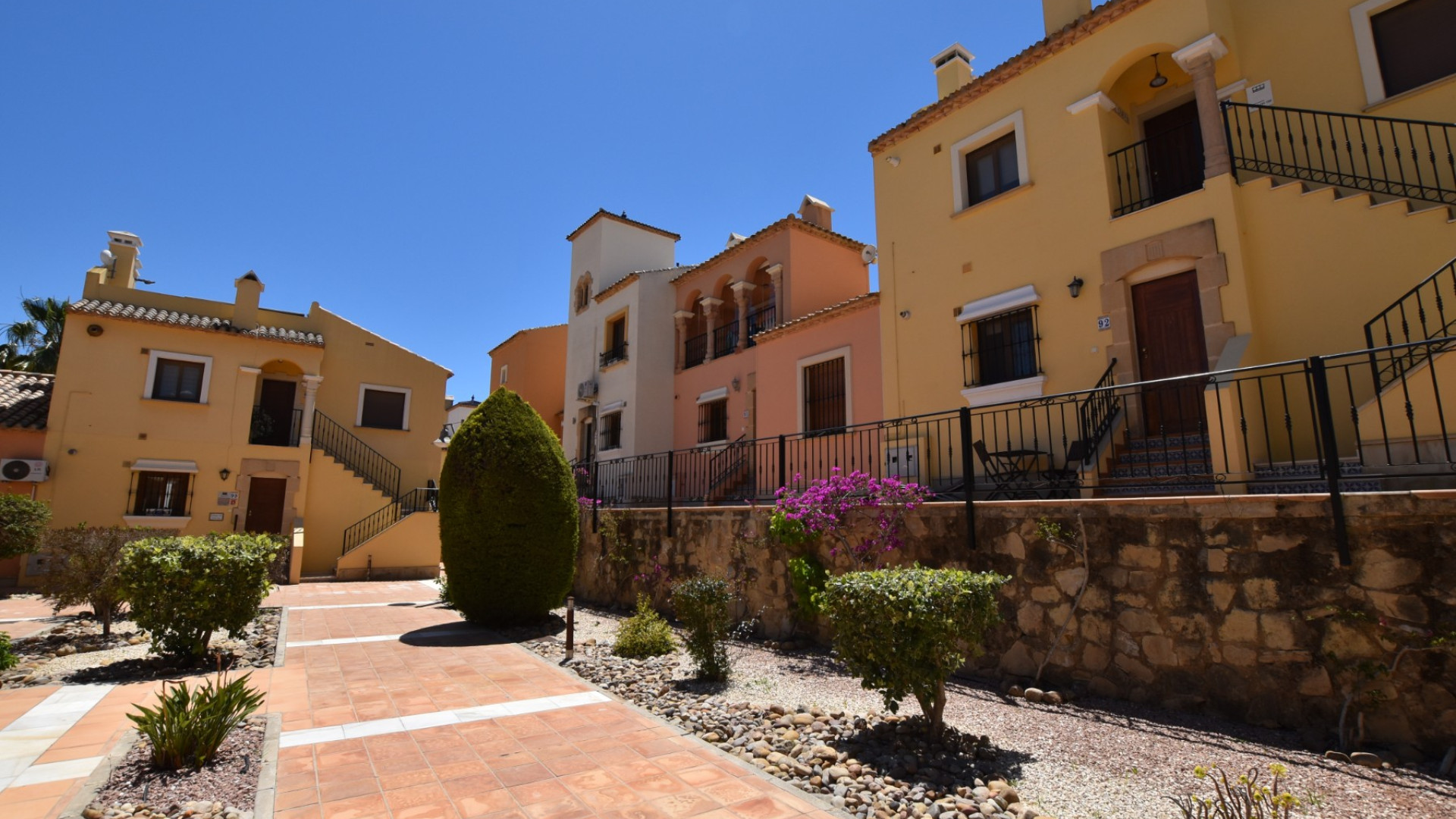 Resale - Townhouse - Algorfa - La Finca Golf Resort