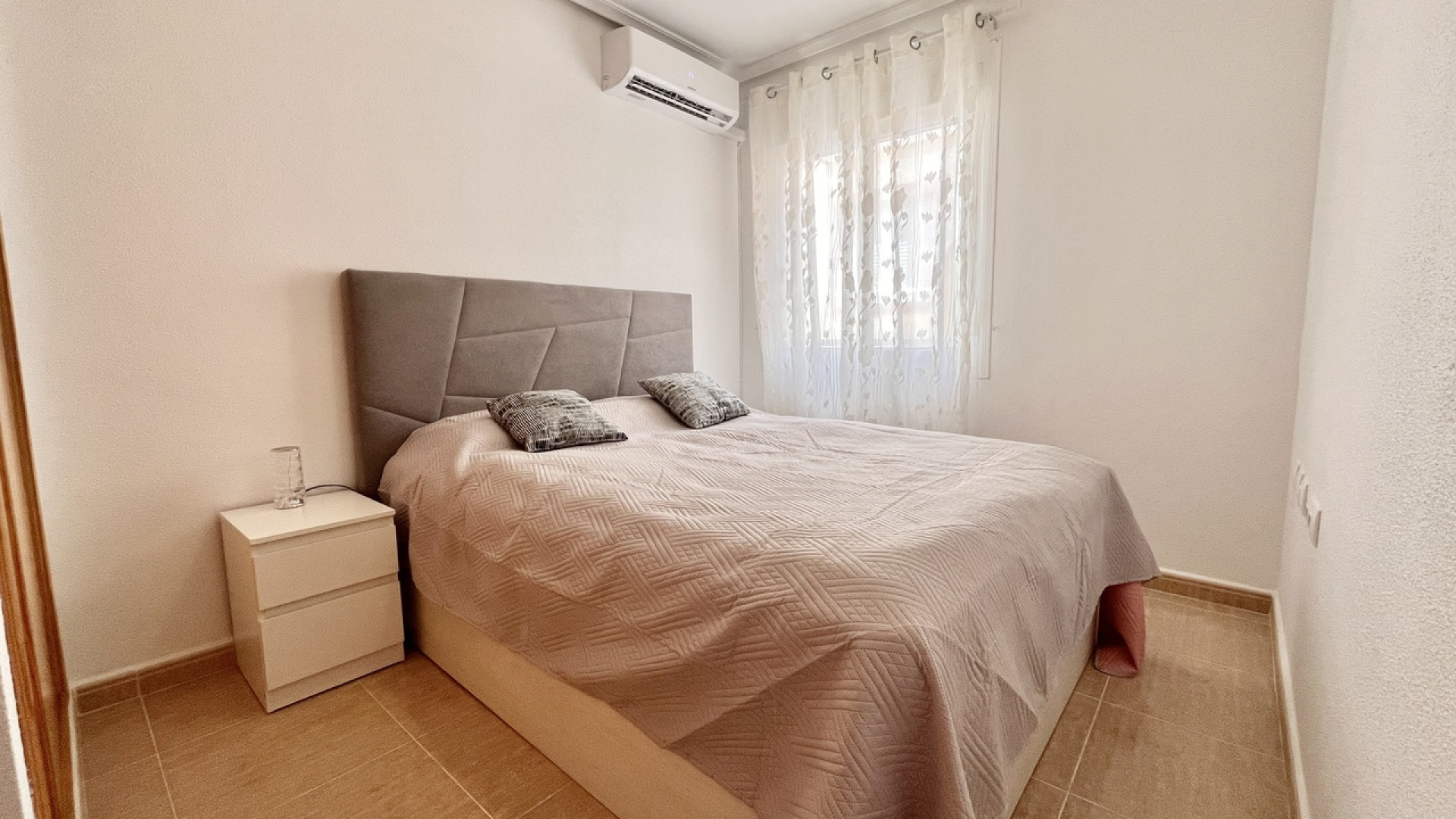 Resale - Townhouse - Avileses