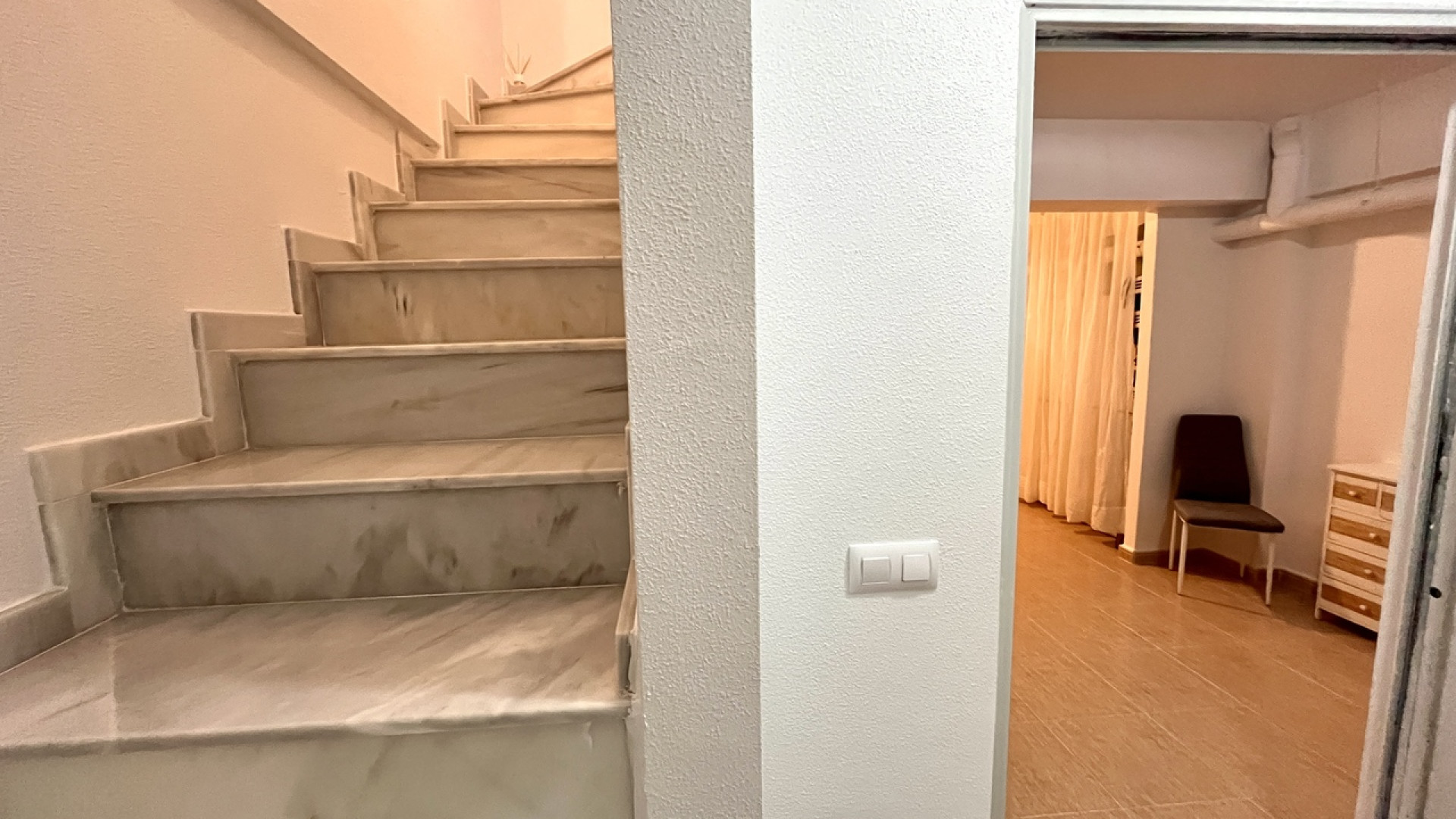 Resale - Townhouse - Avileses