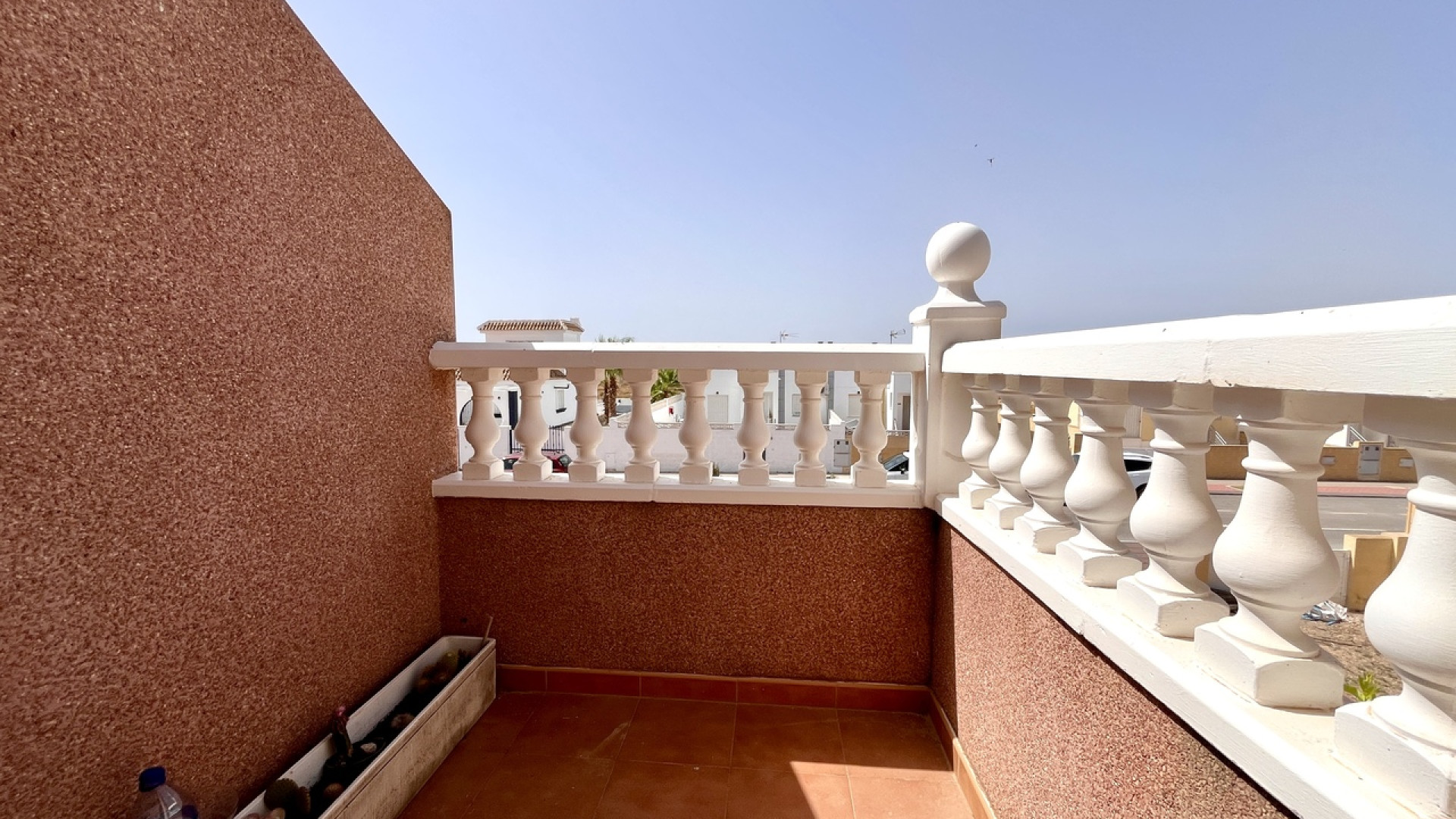 Resale - Townhouse - Avileses