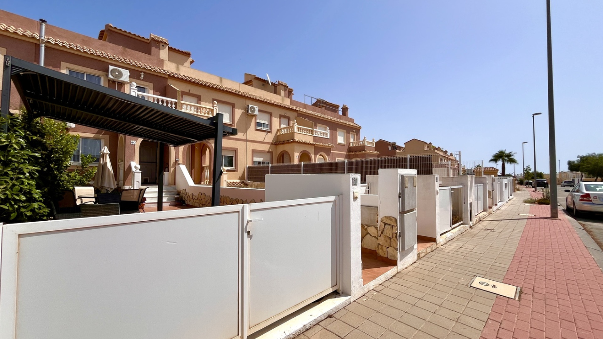 Resale - Townhouse - Avileses