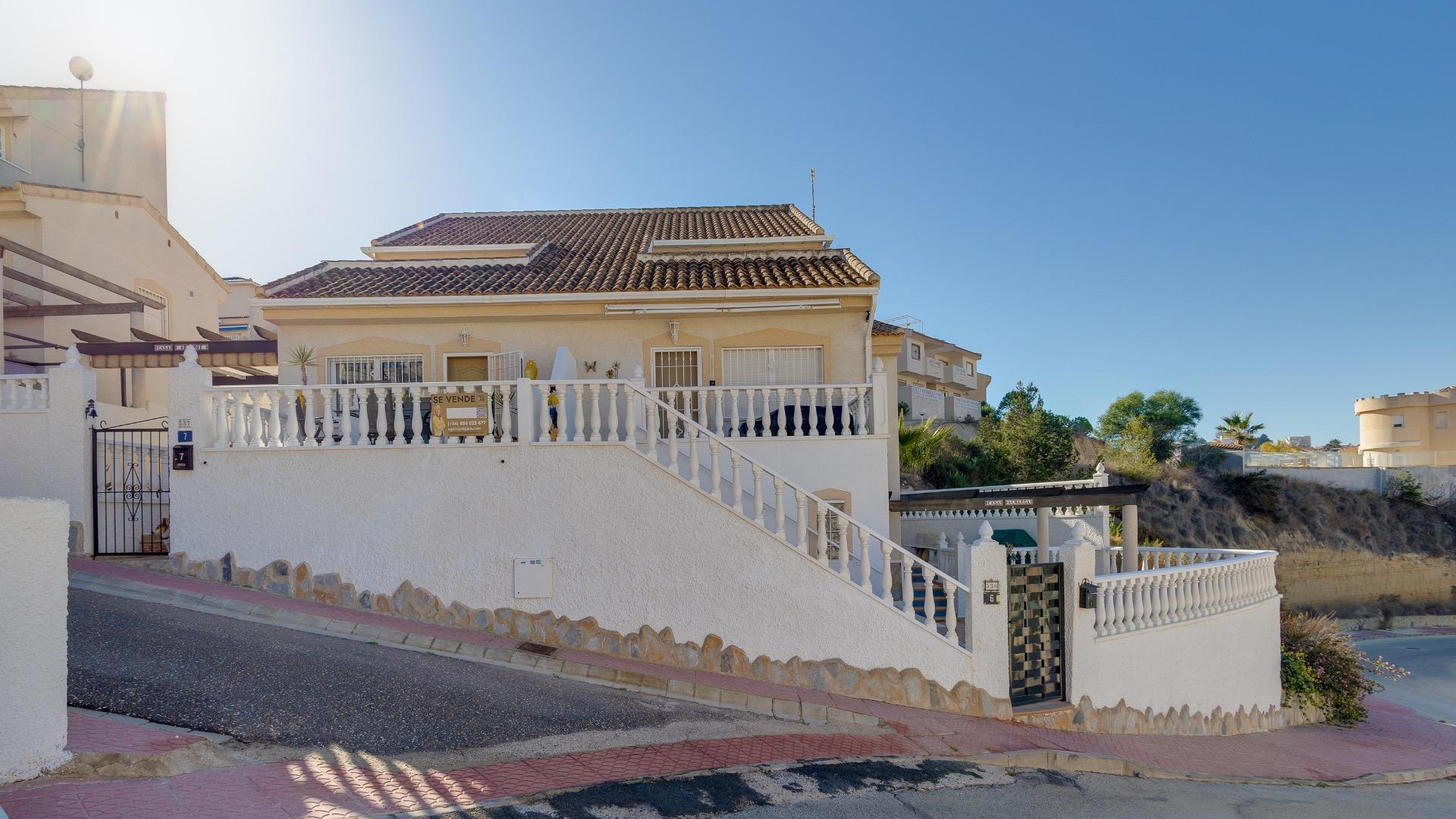 Resale - Townhouse - Ciudad Quesada - Altos del golf ii