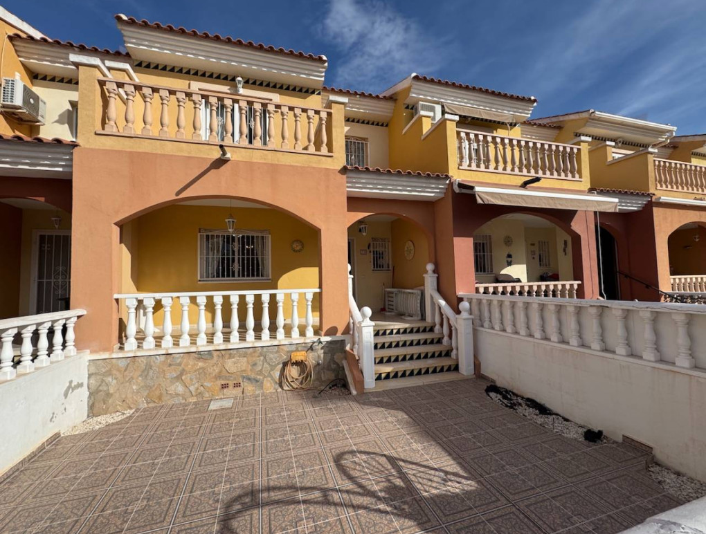 Resale - Townhouse - Ciudad Quesada - Doña Pepa