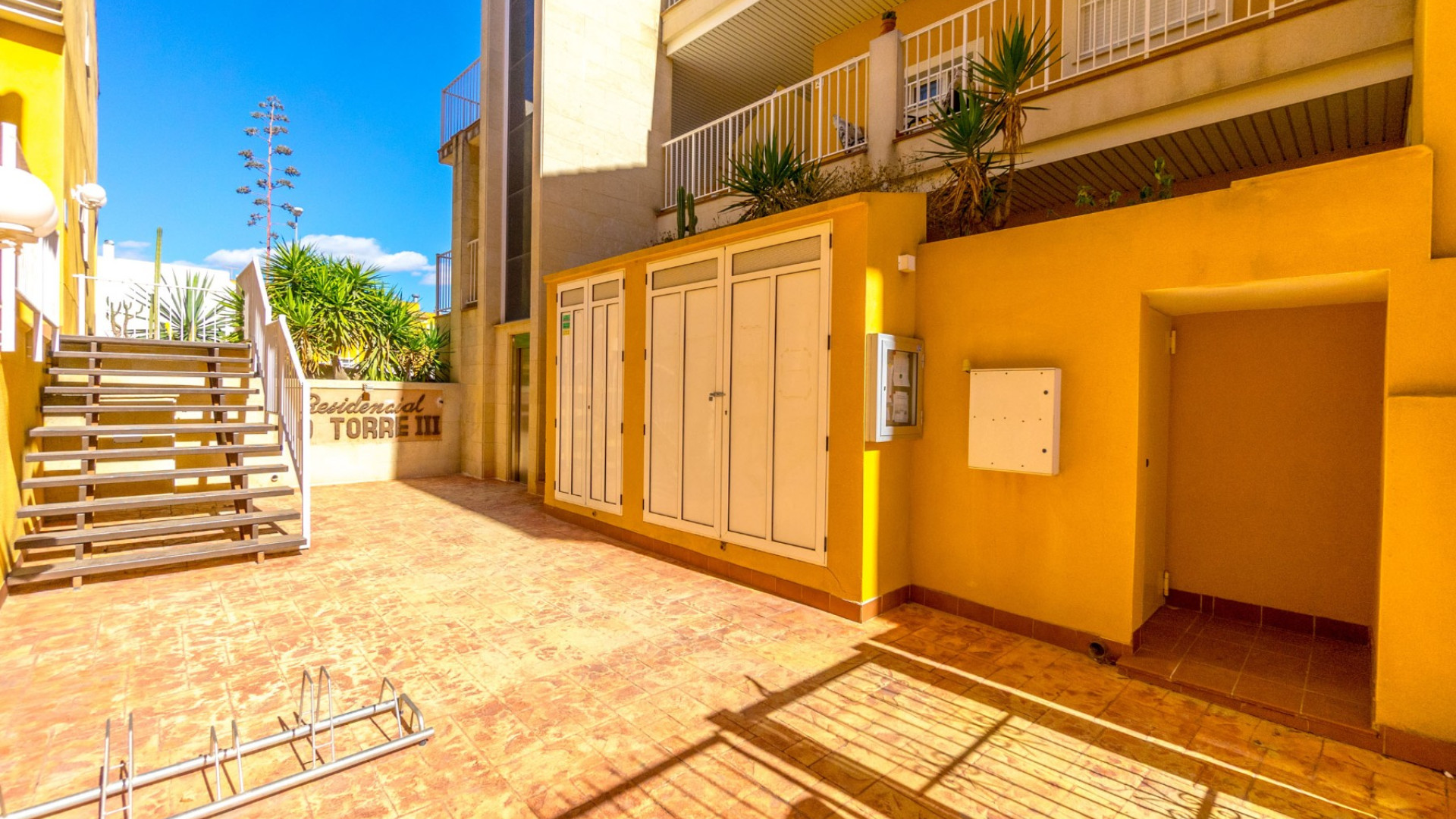 Resale - Townhouse - Ciudad Quesada - Pueblo Bravo