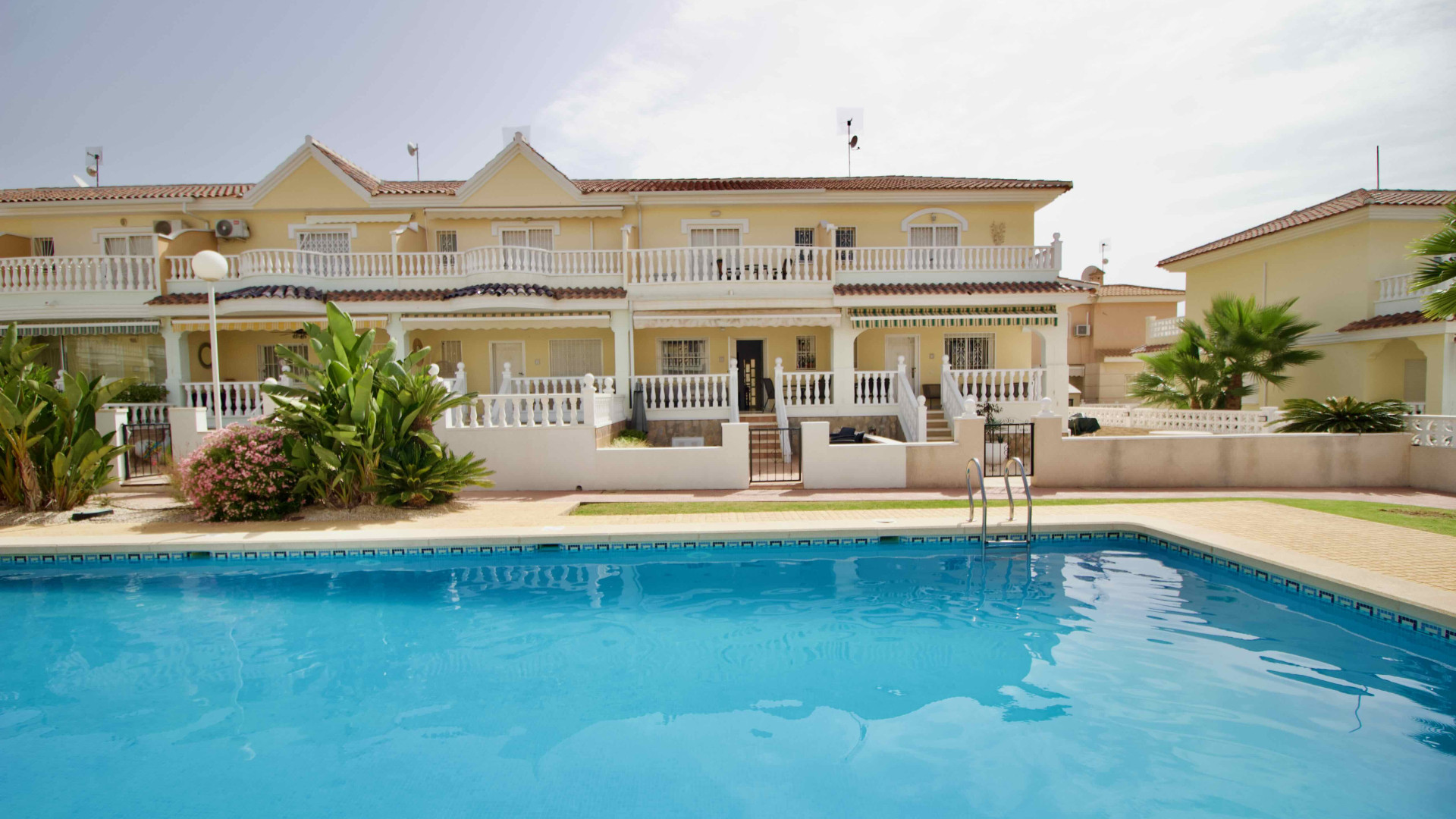 Resale - Townhouse - Ciudad Quesada